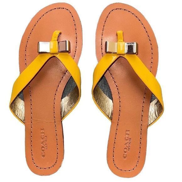 Coach Yellow Leather Thong Sandals Bow‎ Accent Size 6B EU 36 Sable 03259 - Picture 1 of 8